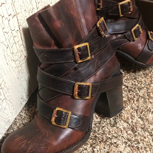 Freebies boots - Picture 2 of 8